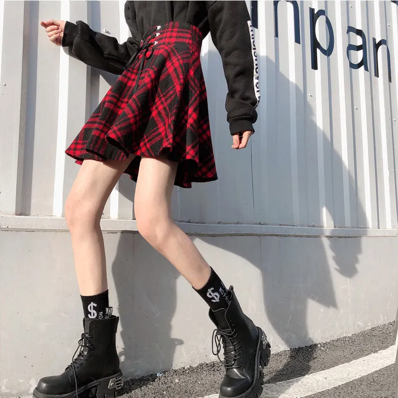 Plus Size Gray & Red High Waist Strap Black Tartan Pattern Umbrella Skirt