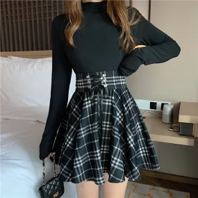Plus Size Gray & Red High Waist Strap Black Tartan Pattern Umbrella Skirt