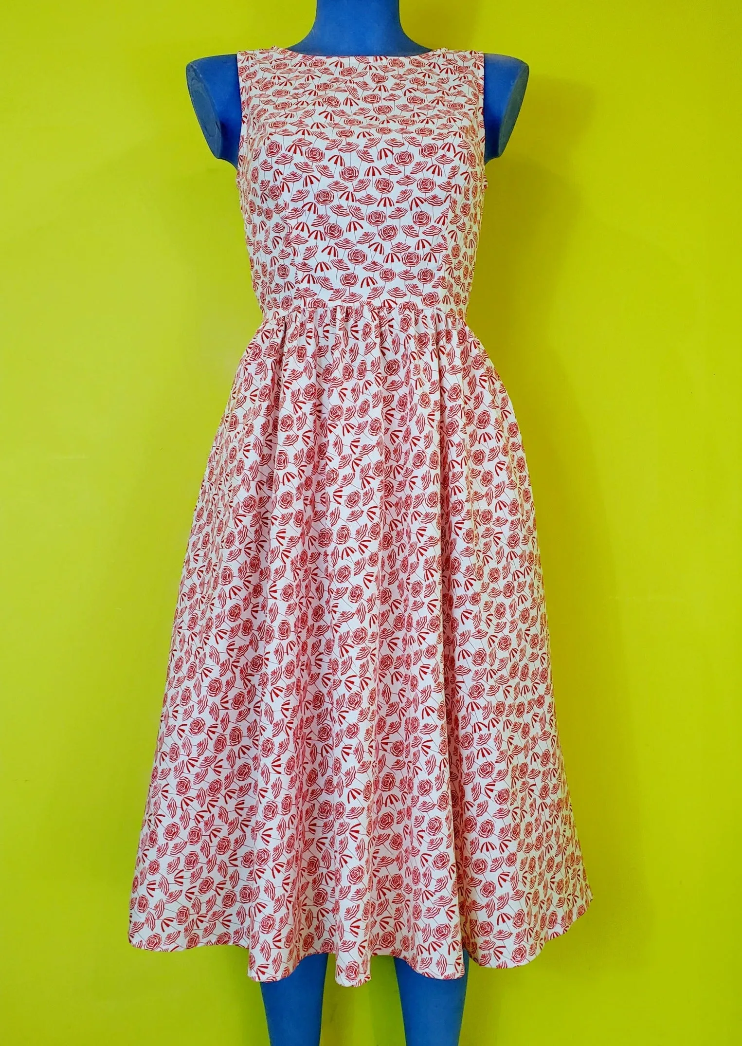 Umbrella Print Dress by Retrolicious